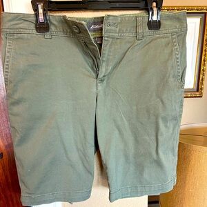 Eddie Bauer size 6 jeans shorts